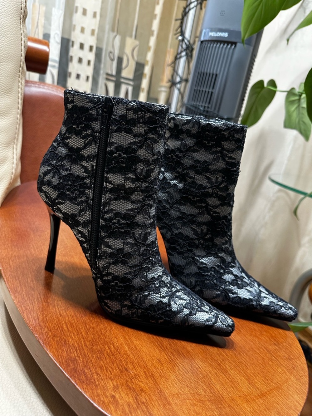 Bakers Black Lace Pointed-Toe Stiletto Ankle Boots Size 6